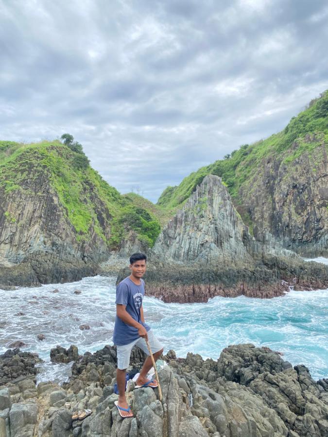 Tropical Sunday Bungalow - Surf And Stay Selong Belanak Extérieur photo