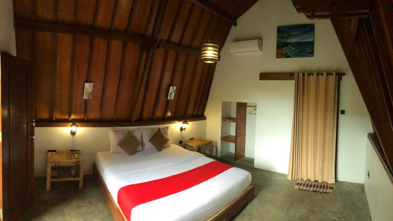Tropical Sunday Bungalow - Surf And Stay Selong Belanak Extérieur photo