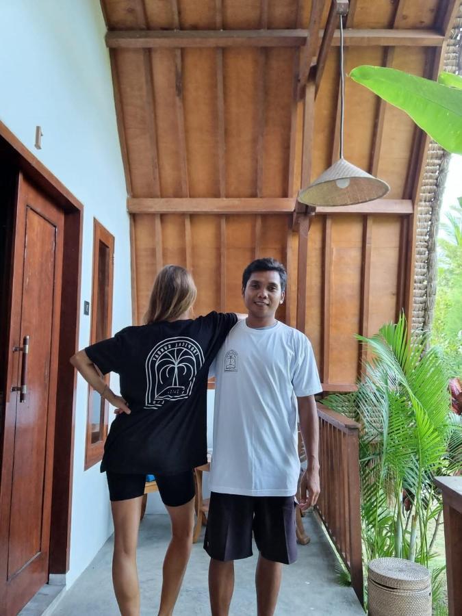 Tropical Sunday Bungalow - Surf And Stay Selong Belanak Extérieur photo