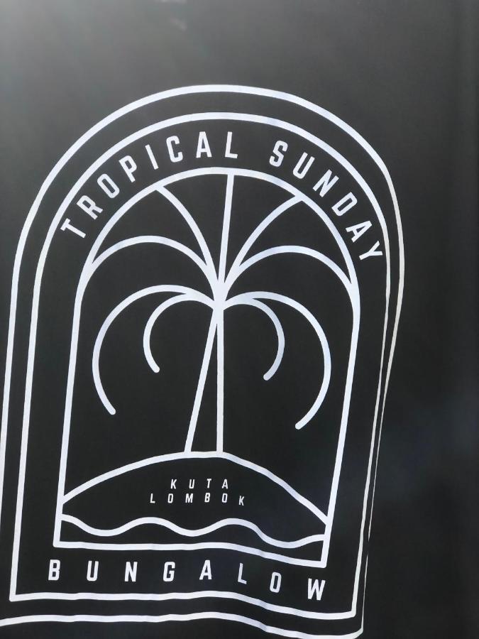 Tropical Sunday Bungalow - Surf And Stay Selong Belanak Extérieur photo