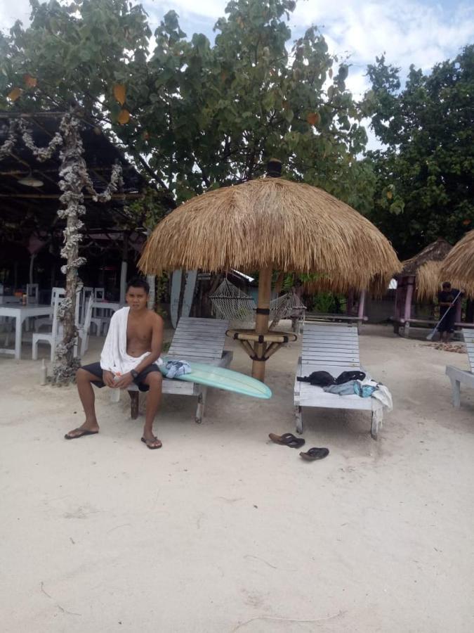 Tropical Sunday Bungalow - Surf And Stay Selong Belanak Extérieur photo